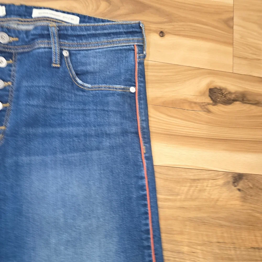 Pilcro‎ and the Letterpress Anthropologie Jeans Womens Blue Red 32 Button Fly - Picture 3 of 13